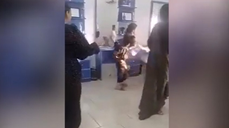 Τουρκμενιστάν: Γρονθοκοπά και κλωτσά τη σύζυγό του σε ινστιτούτο ομορφιάς