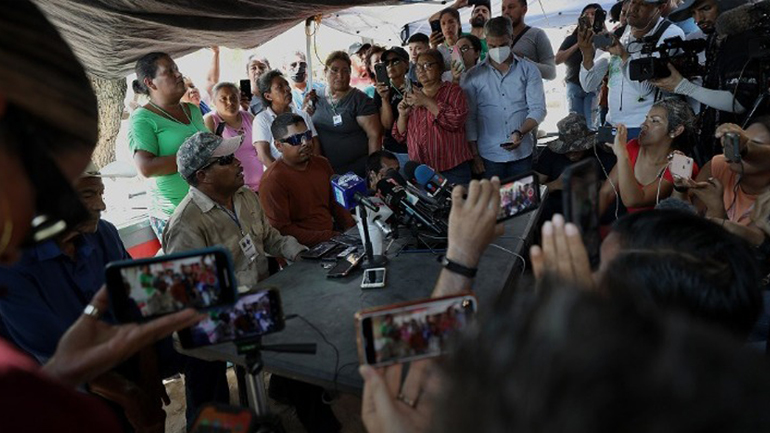 Μεξικό: Αγωνία για τους δέκα εγκλωβισμένους ανθρακωρύχους