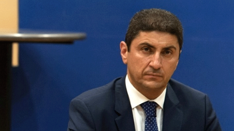 Ο Λ. Αυγενάκης αποδέχθηκε αίτημα των FIFA και UEFA για κοινή ομάδα εργασίας