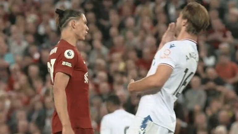 Αγγλία: Απειλητικά μηνύματα δέχεται ο Άντερσεν, μετά το επεισόδιο με τον Νούνιες