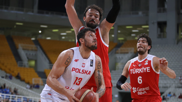 Tουρνουά «Ακρόπολις»: Νίκη… θρίλερ για την Πολωνία, 87-86 την Τουρκία