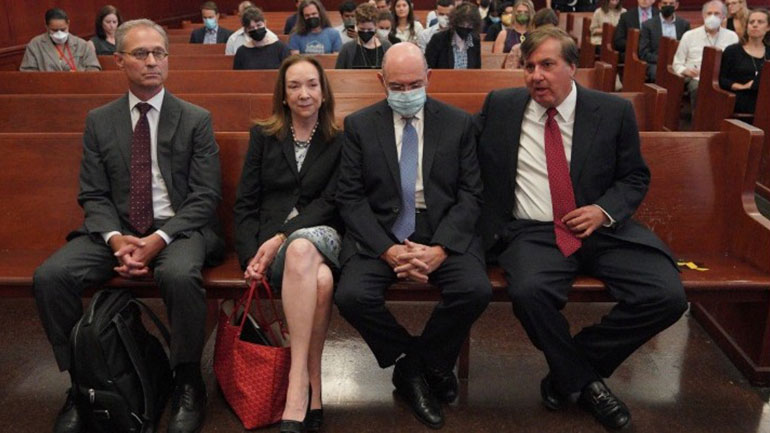 ΗΠΑ: Ένοχος για απάτη και φοροδιαφυγή δήλωσε ο πρώην οικονομικός διευθυντής του Trump Organization