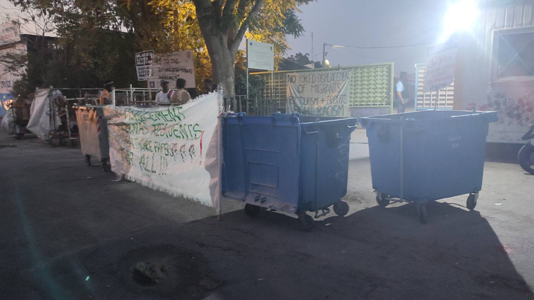 Ελαιώνας: Ένταση στον καταυλισμό φιλοξενίας μεταναστών – Έγιναν πέντε προσαγωγές