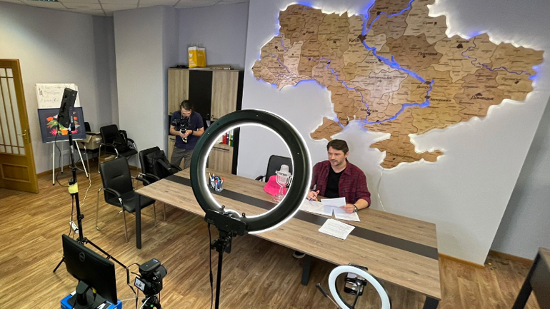 Ύστερα από διαδικτυακό έρανο, οι ουκρανικές ένοπλες δυνάμεις απέκτησαν «σύμμαχο» ένα φινλανδικό δορυφόρο