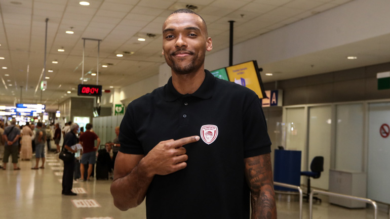 Υποδέχτηκε τον Τζόελ Μπολομπόι ο Ολυμπιακός