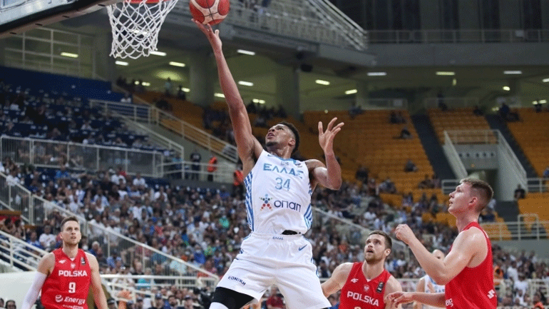 «Δεν έδειξε οξεία βλάβη η μαγνητική που υποβλήθηκε ο Γιάννης Αντετοκούνμπο»