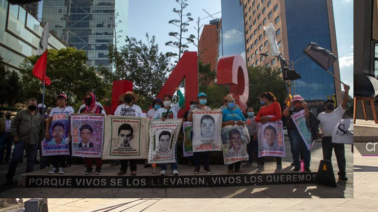 Μεξικό: Εντάλματα σύλληψης εκδόθηκαν εναντίον 64 στρατιωτικών και αστυνομικών