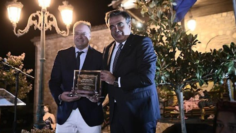 Αρναία-Μ. Σχοινάς: Η Ηθική του Αριστοτέλη ασπίδα προστασίας των δικαιωμάτων μας σε ένα κράτος δικαίου Αρναία-Μ. Σχοινάς: Η Ηθική του Αριστοτέλη ασπίδα προστασίας των δικαιωμάτων μας σε ένα κράτος δικαίου