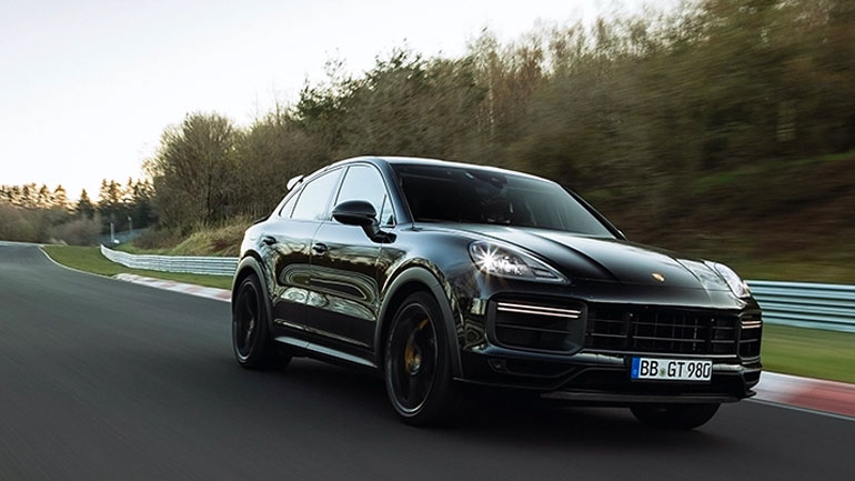 Αυτά είναι τα SUV που πιάνουν τα 300χλμ./ώρα και κοντράρουν τα supercars