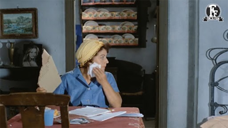 «Λίγο νερό, λίγο αέρα και έναν ανεμιστήρα για παρέα»: Ένα χιουμοριστικό βίντεο της Φίνος Φίλμ για τον καύσωνα