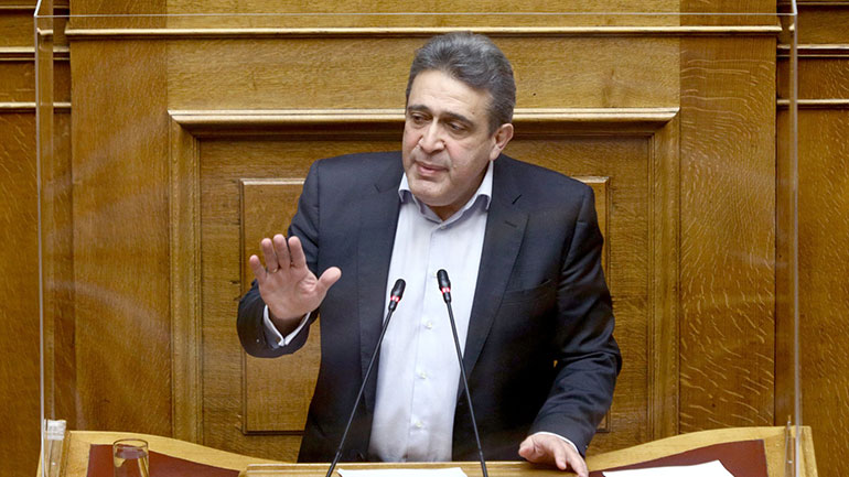 Κόντρα αστυνομικών με βουλευτή Ηρακλείου του ΣΥΡΙΖΑ, τον οποίο σταμάτησαν για έλεγχο – Τι αναφέρει η ανακοίνωση της ΕΛ.ΑΣ.