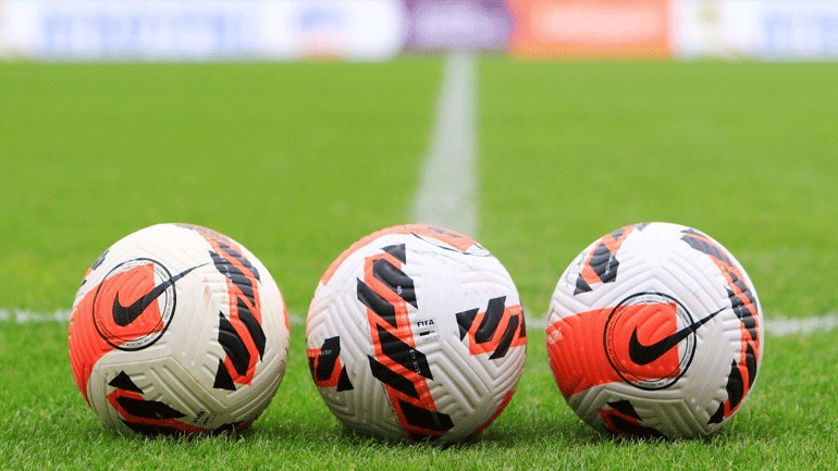 Στη μάχη της Super League Ολυμπιακός, Παναθηναϊκός και Άρης