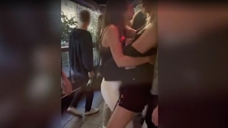 Σάνα Μαρίν: Νέο βίντεο με τη Φινλανδή πρωθυπουργό να χορεύει με γνωστή influencer