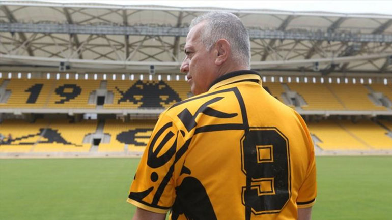 Σπουδαία δωρεά του Βασίλη Δημητριάδη στο Μουσείο Ιστορίας της ΑΕΚ!