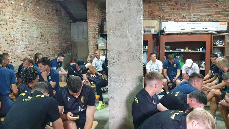 Διεκόπη αγώνας ποδοσφαίρου στην Ουκρανία υπό την απειλή βομβαρδισμών!