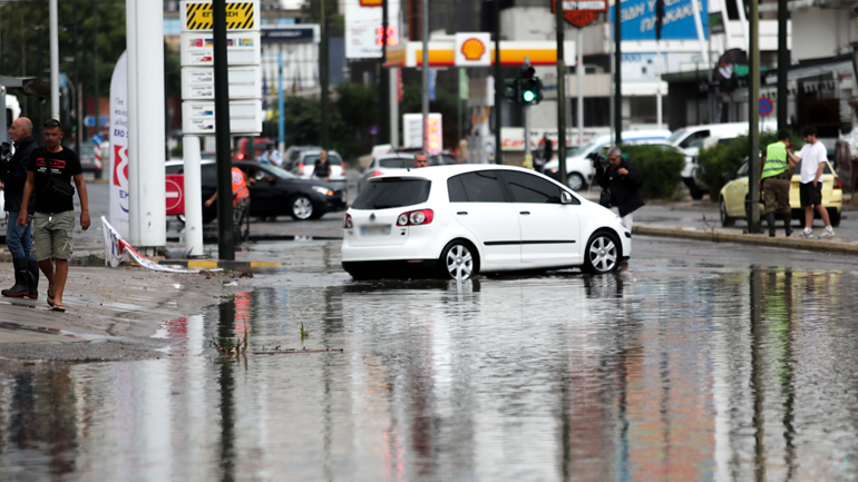 Συνεχίζεται και σήμερα η κακοκαιρία