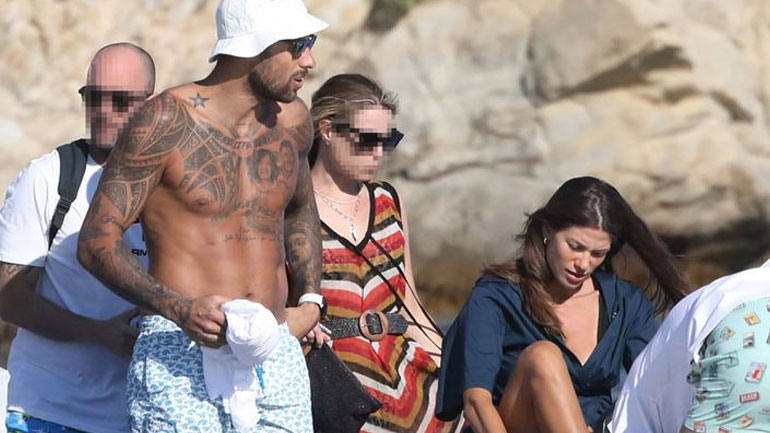 Γιώργος Πρίντεζης – Στέλλα Κωστοπούλου: Διακοπές στη Μύκονο για το ερωτευμένο ζευγάρι