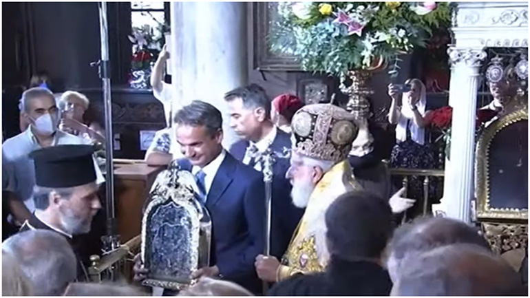 Η «Παναγία η Υποκλοπιώτισσα» και το τάμα τού Μητσοτάκη