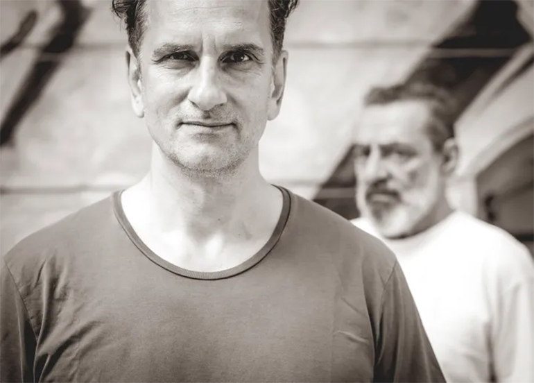 Νίκος Ψαρράς, Αντώνης ΚαφετζόπουλοςΦωτογράφος: Εβίτα Κούρπα