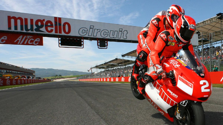 Όταν ο Michael Schumacher βρέθηκε στη σέλα της Ducati X2