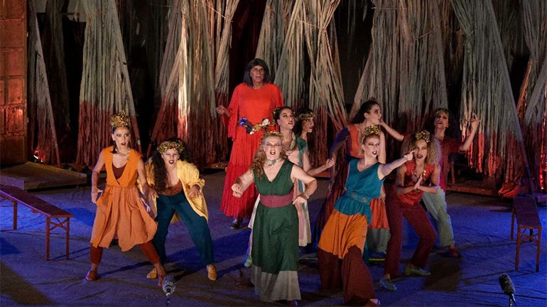 Θεσμοφοριάζουσες, με τον Γιάννη Μπέζο και τον Βλαδίμηρο Κυριακίδη στο Ηρώδειο