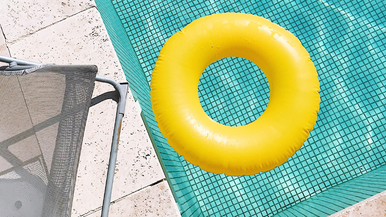 Νάξος: Γυναίκα πνίγηκε σε πισίνα – Πέθανε μπροστά στο παιδί της