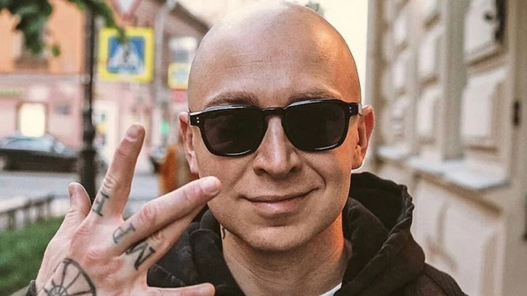 Εισαγγελέας στη Ρωσία ζήτησε να κηρυχθεί εξτρεμιστικό το αντιπολεμικό τραγούδι Ρώσου ράπερ