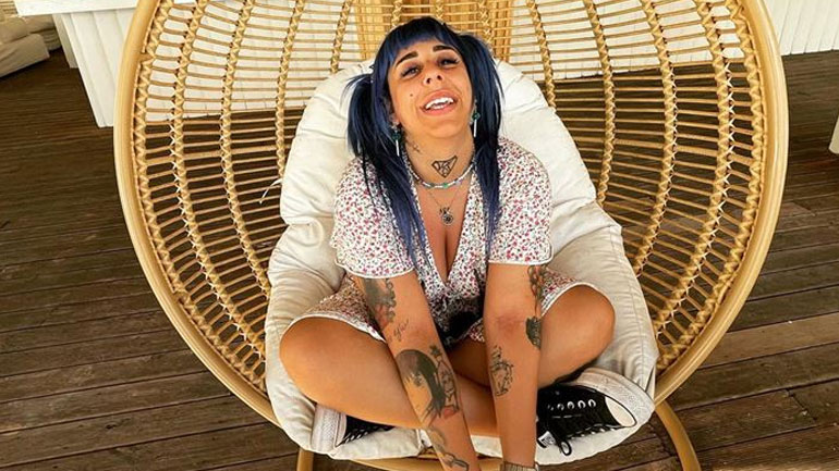 Super Κική: « Είμαι ηλίθια και ενάμιση χρόνο πάλευα να κρατήσω τον γκόμενο»