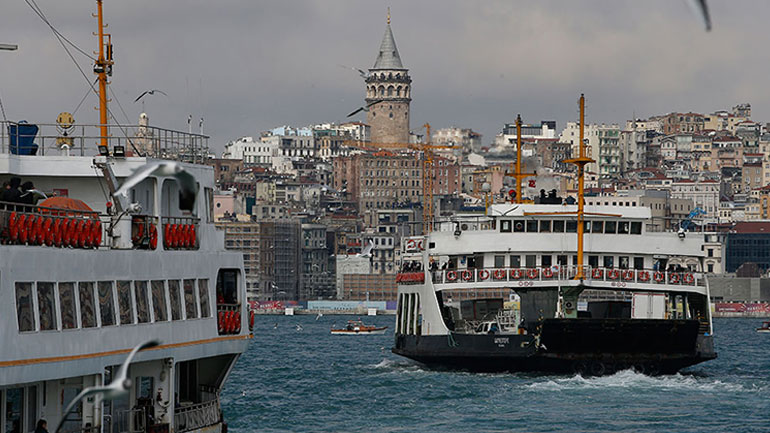 Η Τουρκία αυξάνει κατά 400% τα τέλη διέλευσης πλοίων στον Βόσπορο