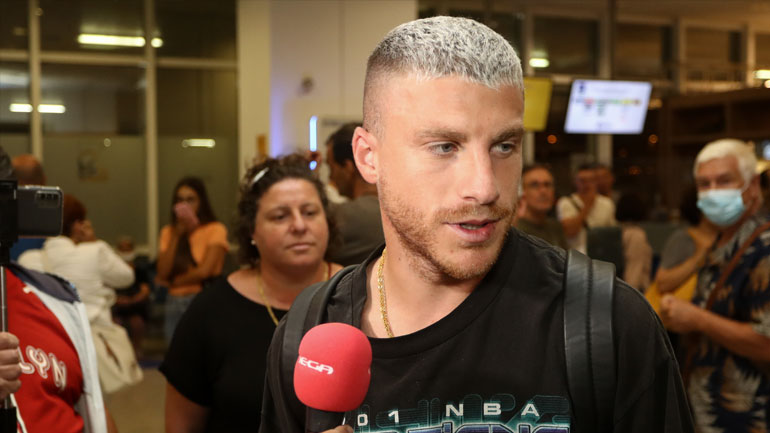 Στην Αθήνα ο Μπιέλ: «Στο άκουσμα του ονόματος του Ολυμπιακού ήταν εύκολο να έρθω»