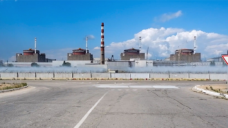 Συναγερμός λόγω βομβαρδισμών στον πυρηνικό σταθμό της Ζαπορίζια