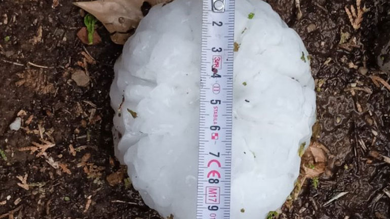 Ισπανία: Ένα νήπιο σκοτώθηκε από χαλάζι στην Καταλονία