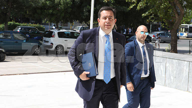 Στον Άρειο Πάγο ο Μηταράκης: Καταθέτει στοιχεία για τους 38 μετανάστες στον Έβρο