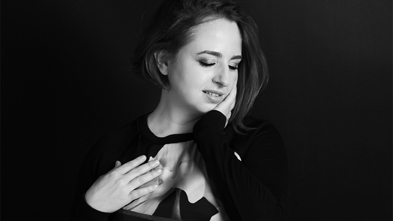 «Δεσποινίς Μαργαρίτα» του Ρομπέρτο Ατάιντε στο Θέατρο Σοφούλη