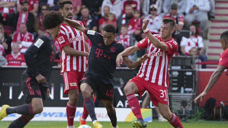 Γερμανία: Σκόνταψε στο Βερολίνο η Μπάγερν, στην κορυφή η Φράιμπουργκ