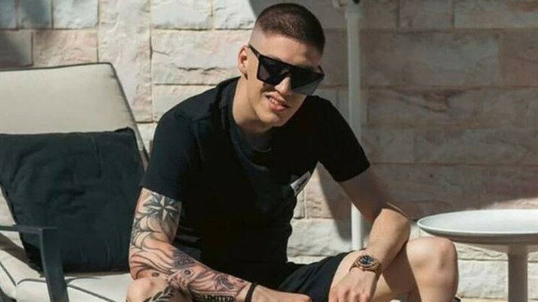 Άγιος Στέφανος: Σε τροχαίο ενεπλάκη ο τράπερ Trannos