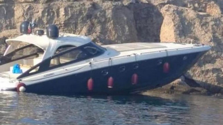 Πρόσκρουση σκάφους στον Φάρο Σπετσών