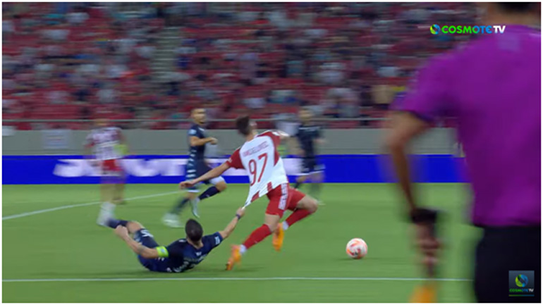 Γελάει η Μαλαισία με το πέναλτι που έκανε ο πρώην τού Ολυμπιακού υπέρ τού Ολυμπιακού