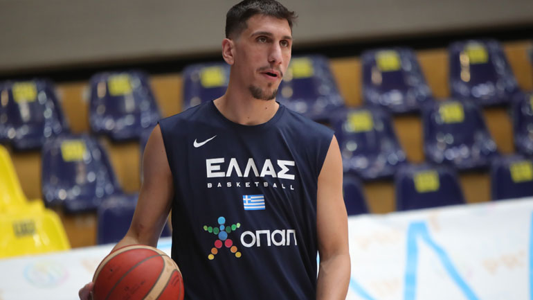 Λαρεντζάκης: «Nα είμαστε σοβαροί με τη Μεγάλη Βρετανία»