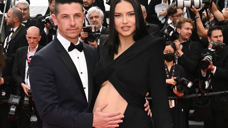 Γέννησε η Adriana Lima – Η πρώτη φωτογραφία με τον νεογέννητο γιο της