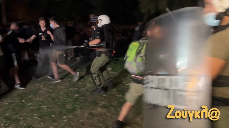 Ένταση στη συγκέντρωση για την Πανεπιστημιακή Αστυνομία στην πανεπιστημιούπολη Ζωγράφου