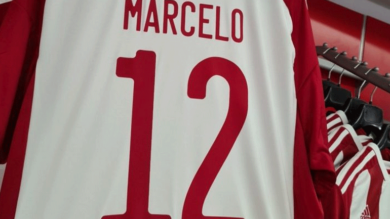 Στη μπουτίκ του Ολυμπιακού η φανέλα του Μαρσέλο