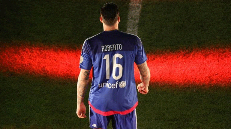 Τέλος καριέρας για τον Ρομπέρτο: «Ευχαριστώ Ολυμπιακέ που έδωσες νόημα στην καριέρα μου»