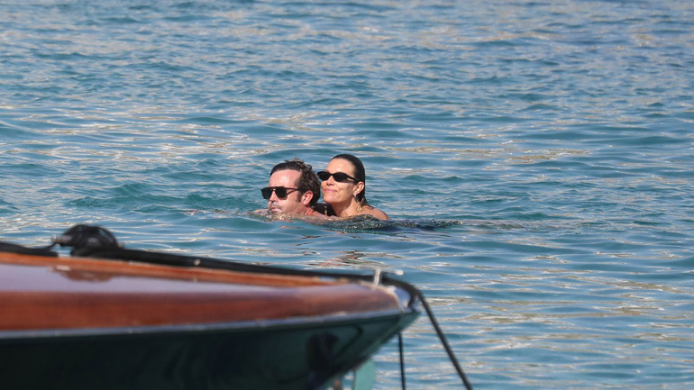 Βίκυ Καγιά-Ηλίας Κρασσάς: Τρυφερές στιγμές στη Μύκονο με τα παιδιά τους