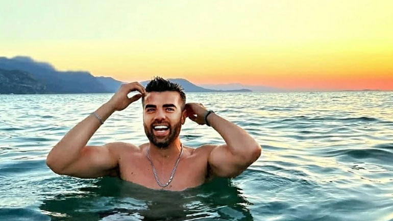 Γιάννης Αλεξόπουλος: Κυκλοφόρησε το νέο του τραγούδι που του έγραψε ο Λευτέρης Κιντάτος!