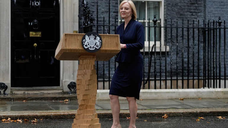 Βρετανία: Ο Κ. Κουαρτένγκ υπουργός Οικονομικών, η Τ. Κόφι αντιπρόεδρος της κυβέρνησης και υπουργός Υγείας