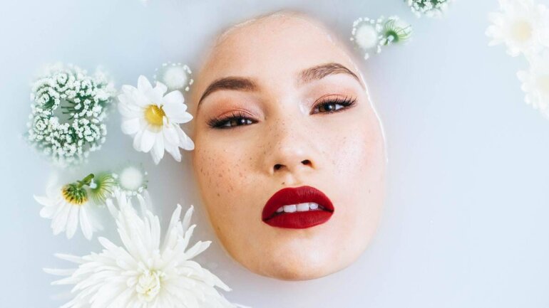 Δρ. Χαριτωμένη Βαβούλη: Τα συναισθήματα “μπαίνουν” στο δέρμα μας