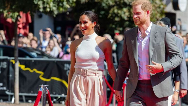 Meghan Markle – Πρίγκιπας Harry: Χέρι – χέρι στο κόκκινο χαλί των Invictus Games στη Γερμανία