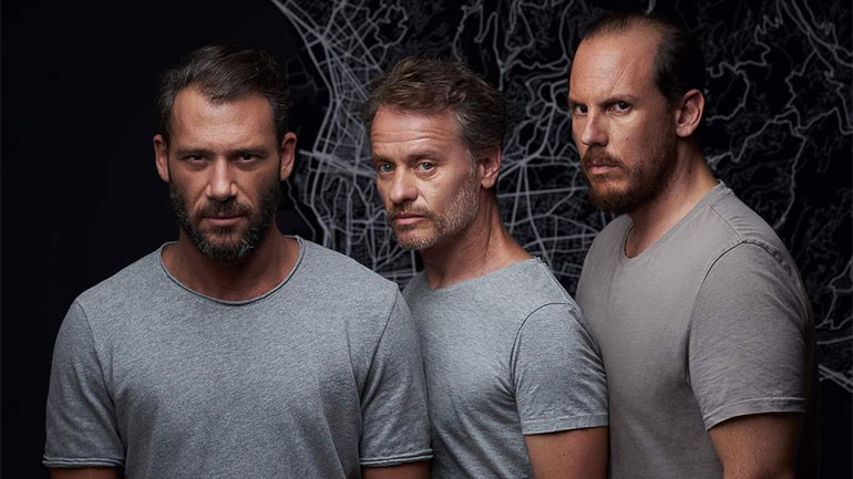 Κάποιος να με προσέχει, του Φρανκ Μακγκίνες στο θέατρο Αυλαία