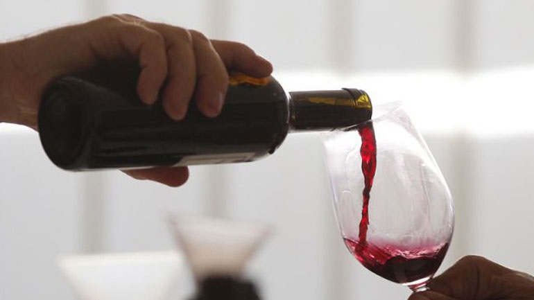 Κάνει καλό στην υγεία το κρασί;